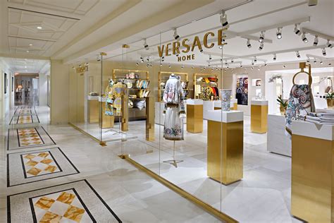 versace dubai shop.